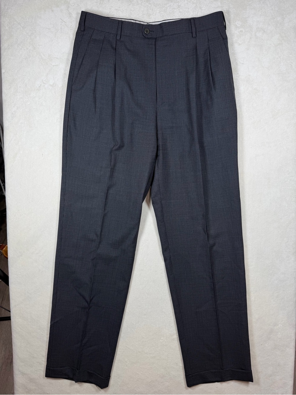 Zanella 34W 33L 100% Wool Charcoal Check Pleated Dress Pants Made in Italy